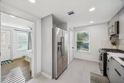 4901 Prock Lane, Austin, TX 78721 - Photo 13