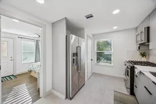 4901 Prock Ln, Austin, TX 78721 - Photo 13