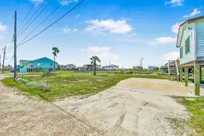 7016 E Hunter Drive, Hitchcock, TX 77563 - Photo 9