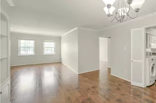 351 N Post Oak Ln, Houston, TX 77024 - Photo 9