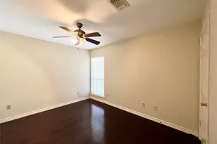 2626 Holly Hall St, Houston, TX 77054 - Photo 9