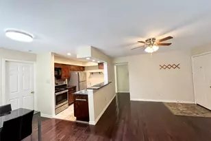 2626 Holly Hall St, Houston, TX 77054 - Photo 7