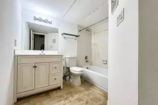 2626 Holly Hall St, Houston, TX 77054 - Photo 11