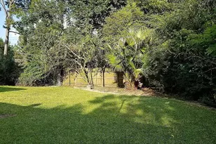 1126 Wisterwood Dr, Houston, TX 77043 - Photo 17