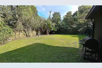 1126 Wisterwood Drive, Houston, TX 77043 - Photo 19