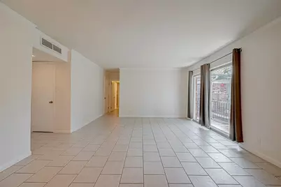 2824 Briarhurst Dr #20, Houston, TX 77057 - Photo 7