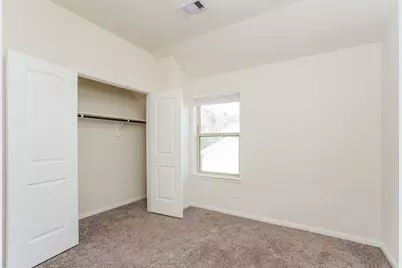 6714 Blimp Base Boulevard, Hitchcock, TX 77563 - Photo 11