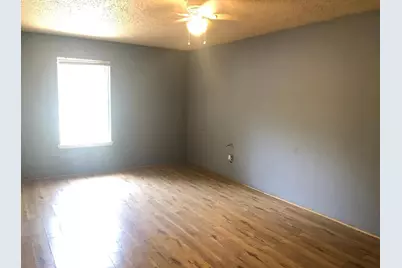 1015 W Clarendon Drive, Dallas, TX 75208 - Photo 13