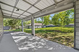 10720 Royal Forest Dr, Conroe, TX 77303 - Photo 39