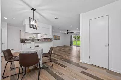 10720 Royal Forest Drive, Conroe, TX 77303 - Photo 13