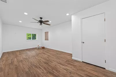 10720 Royal Forest Drive, Conroe, TX 77303 - Photo 27