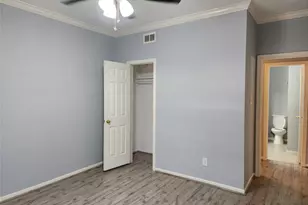 2255 Braeswood Park Dr, Houston, TX 77030 - Photo 11