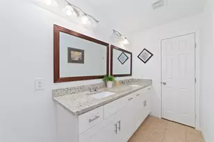 12712 Plummersville St, Houston, TX 77072 - Photo 19