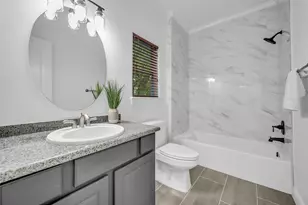 8702 Ilona Ln, Houston, TX 77025 - Photo 39