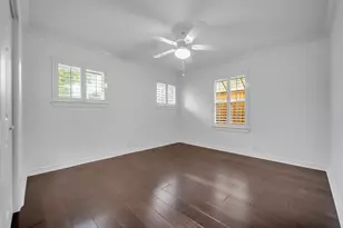 8702 Ilona Ln, Houston, TX 77025 - Photo 29