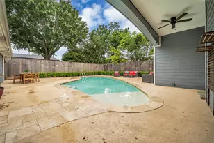 8702 Ilona Ln, Houston, TX 77025 - Photo 41