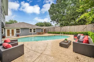 8702 Ilona Ln, Houston, TX 77025 - Photo 43
