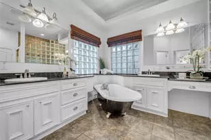8702 Ilona Ln, Houston, TX 77025 - Photo 27