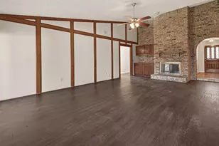 10002 Misty Trail, Houston, TX 77088 - Photo 9