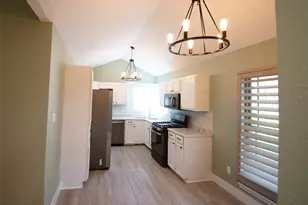 518 S Masonic St, Bellville, TX 77418 - Photo 5