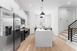 7803 Amelia Rd, Houston, TX 77055 - Photo 11