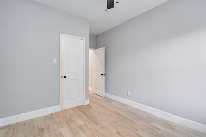 5754 Reed Road #B, Houston, TX 77033 - Photo 23