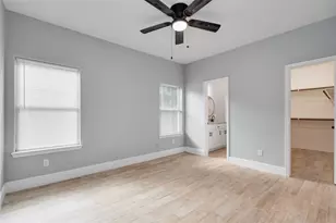 5754 Reed Rd, Houston, TX 77033 - Photo 15