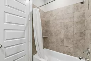 4710 Old Grove Ct, Sugar Land, TX 77479 - Photo 11