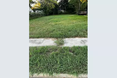 806 E Fayle St, Baytown, TX 77520 - Photo 5
