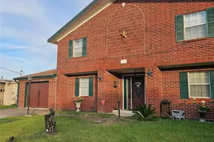 7914 Ocean Dr, Beach City, TX 77523 - Photo 1
