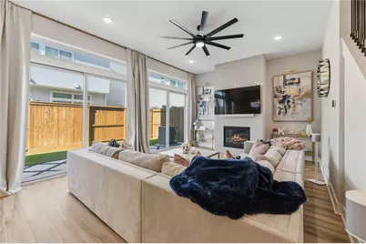 1717 Lindsey Ridge Drive, Houston, TX 77055 - Photo 5