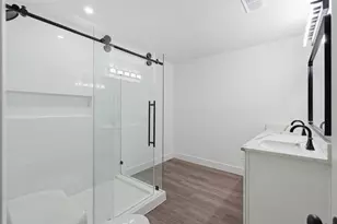 4510 Bungalow Ln, Houston, TX 77047 - Photo 21