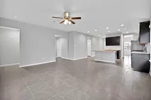 29711 Breakwater Dr, Katy, TX 77494 - Photo 9