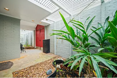 2111 N Galveston Avenue, Pearland, TX 77581 - Photo 7