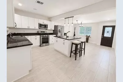 3004 Woodland Drive, Dickinson, TX 77539 - Photo 3