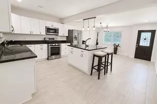 3004 Woodland Dr, Dickinson, TX 77539 - Photo 3