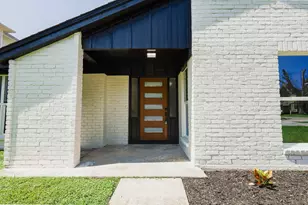 2111 Wycliffe Dr, Houston, TX 77043 - Photo 3