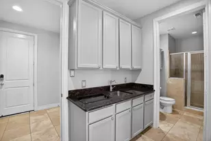 5719 Darling St, Houston, TX 77007 - Photo 7