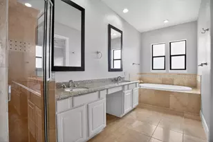 5719 Darling St, Houston, TX 77007 - Photo 13