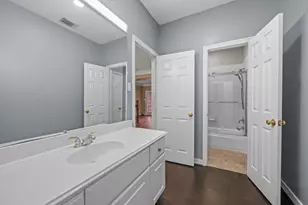 403 Brook Shore Ct, Sugar Land, TX 77478 - Photo 19