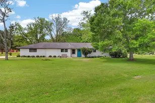 379 Hale Rd, Bay City, TX 77414 - Photo 3