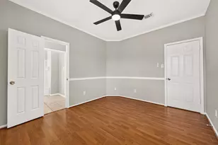 8888 Benning Dr, Houston, TX 77031 - Photo 33