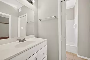 8888 Benning Dr, Houston, TX 77031 - Photo 35