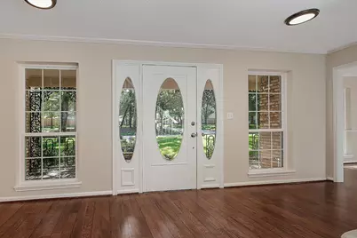 112 Kirkwood Lane, Conroe, TX 77304 - Photo 3