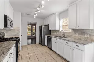 8003 Sports Haven Dr, Humble, TX 77346 - Photo 7