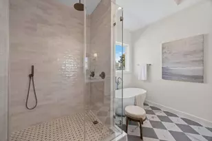 1726 Saxon Dr, Houston, TX 77018 - Photo 29