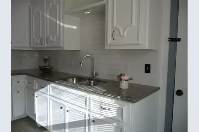 2402 Raymond Street, Pasadena, TX 77506 - Photo 9