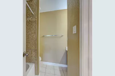 18519 Egret Bay Boulevard #1704, Webster, TX 77058 - Photo 9