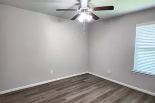 29711 Breakwater Dr, Katy, TX 77494 - Photo 15