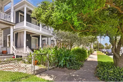 1518 Winnie Street, Galveston, TX 77550 - Photo 3